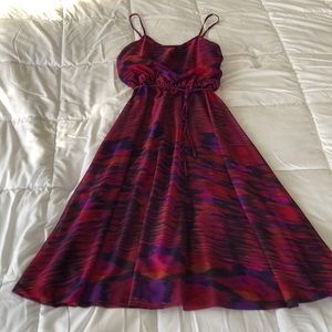 Flowy dress (silky material)